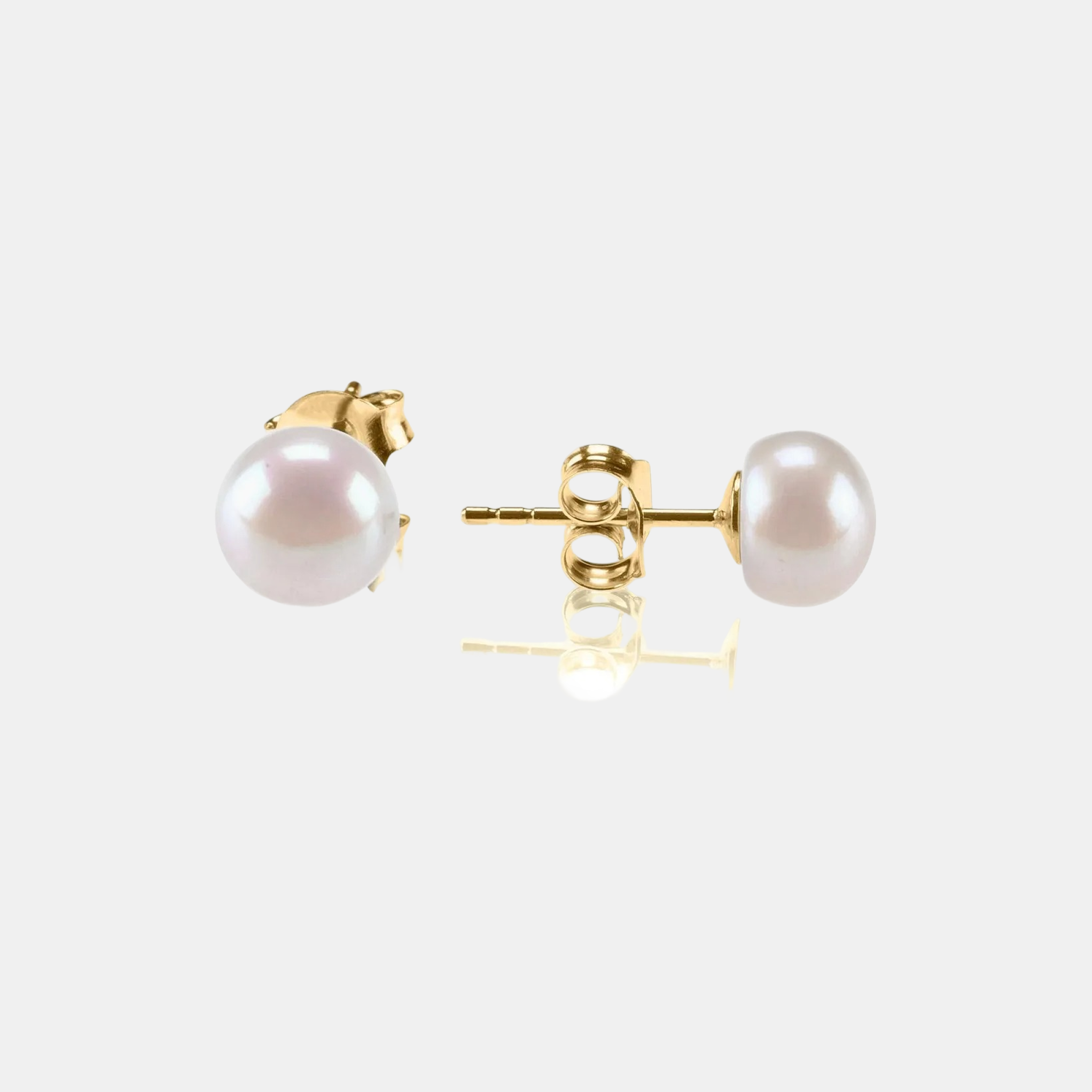 Classic Pearl Studs