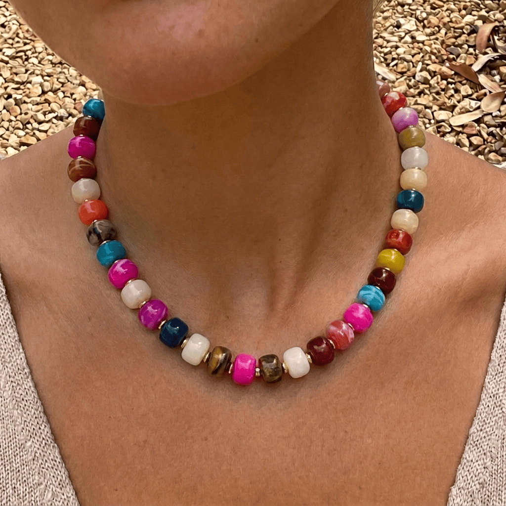 Natural bead necklace